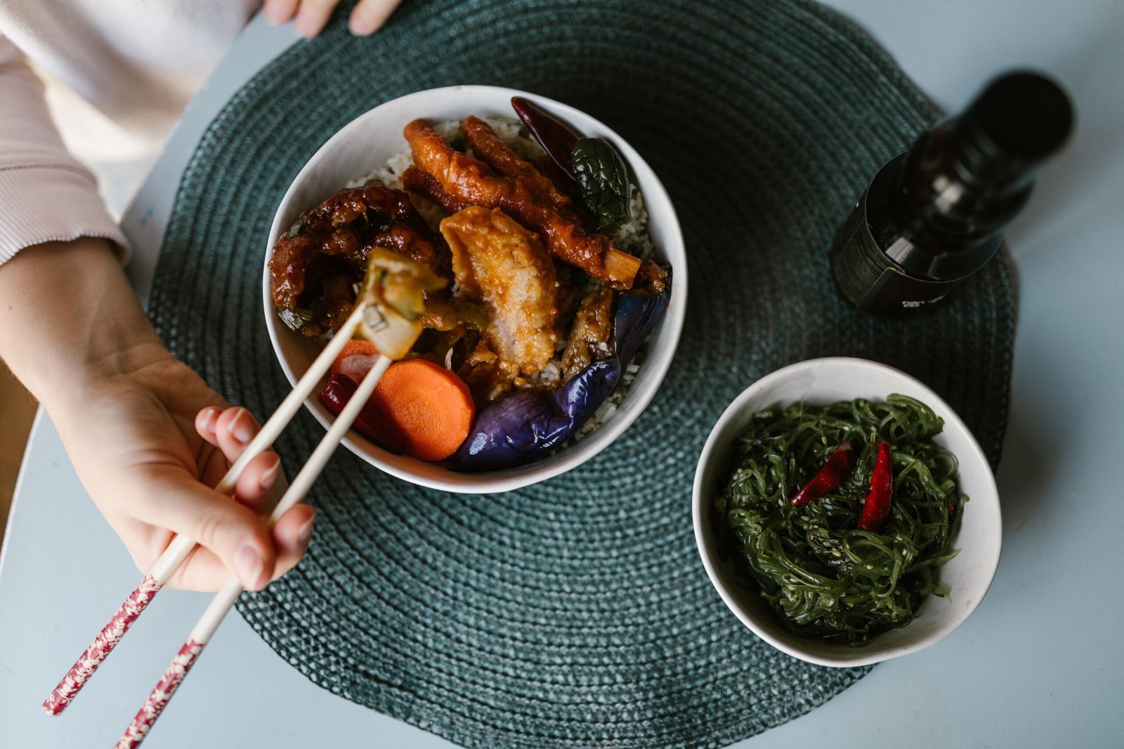 Bowl of rice with vegetables, a balanced lower-glycemic meal